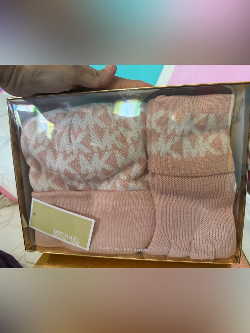Women’s accessories
